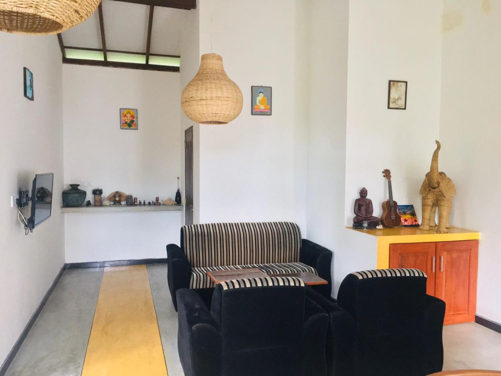 Om Villa Hikkaduwa Extérieur photo